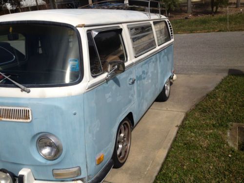 1971 vw bus lowered 17&#034; rims nice driver!!!!!!!