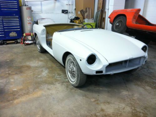 1972 mgb roadster ready for paint