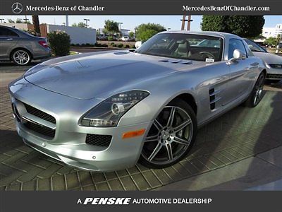 Sls amg coupe nav gps bluetooth 563 horsepower rare find low miles carfax clean