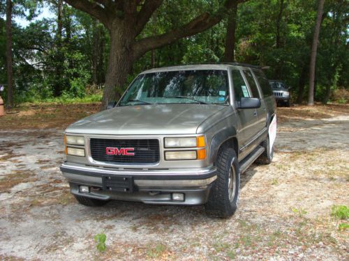 Used Gmc Trucks >> Buy used 1999 GMC Suburban 2500 V8 4WD in Hampstead, North ... Used Gmc Trucks >> Buy used 1999 GMC Suburban 2500 V8 4WD in Hampstead, North ...
