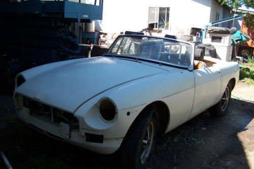 1977 mgb  started project car  no rust ready for paint