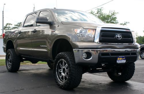 Lifted 5.7 liter tundra crew leather power boards dvd&#039;s 2wd bedliner fuel rims