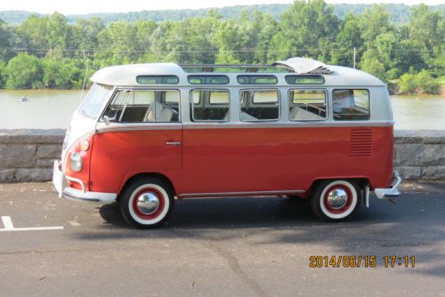 1965 21 Window VW Bus, image 16