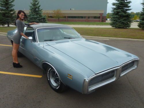 1971 dodge charger 383 magnum southern car loaded !!!!!