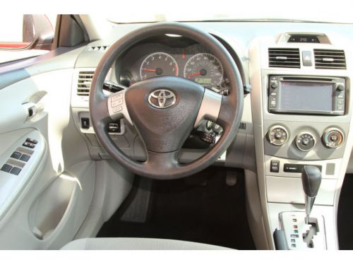 2013 toyota corolla le