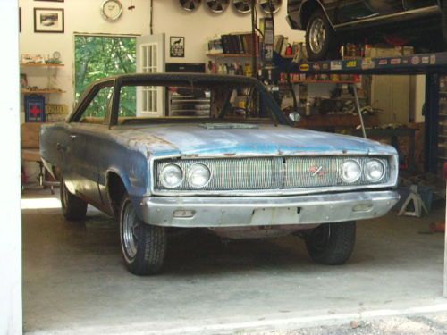 1967 dodge coronet  r/t  440   4-speed  dana car   needs restoration