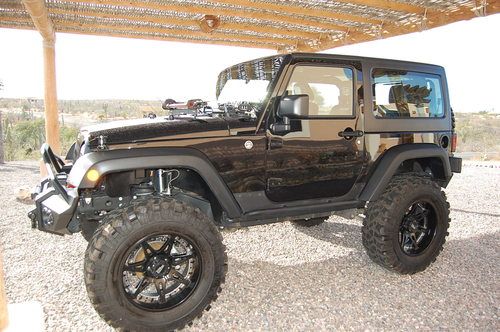 2012 jeep wrangler sahara sport utility 2-door 3.6l