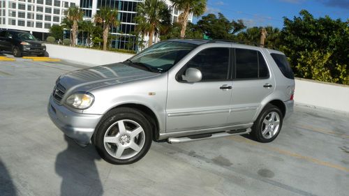 Ml320 mercedes benz 4 matic 98  sport packg great  condition low miles
