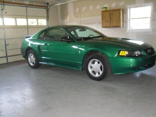 2001 ford mustang base coupe 2-door 3.8l automatic no reserve