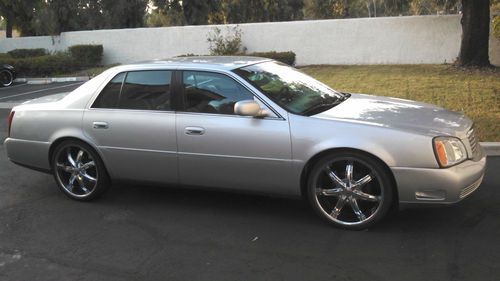 2002 cadillac deville, 22" wheels, v8, power everything, clean!