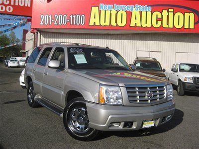 2004 cadillac escalade navigation dvd carfax certified sunroof leather low reser