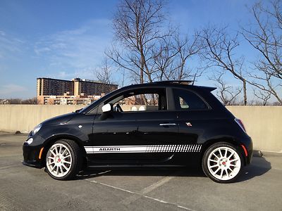 Black, white stripes, sunroof, sirius, heated seats, 17" wheels, cilajet