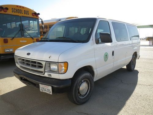 2000 ford econoline e150