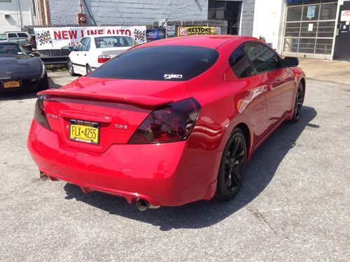 Find Used Custom Mint Nissan Altima Coupe 2 5s Red Lots Of Extras