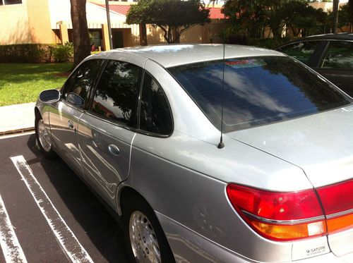 2001 saturn l300 base sedan 4-door 3.0l