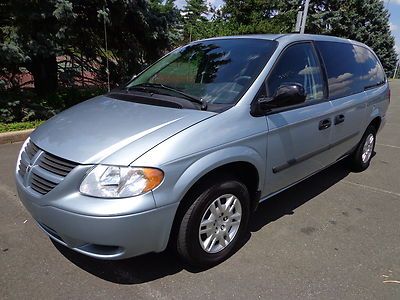 2006 dodge grand caravan se dvd player stow n go clean carfax 1 own no reserve