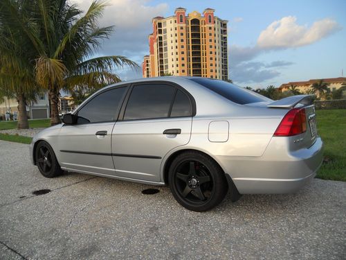 2002 Honda civic 4 door hatchback #7