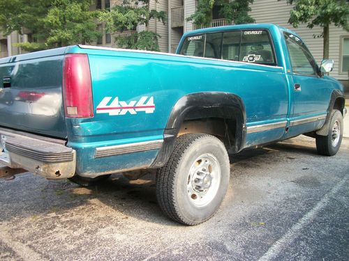 Find used 1993 Chevy 2500 4x4 Manual in Saint Louis, Missouri, United States, for US $2,900.00