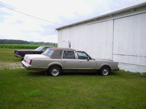 1989 lincoln town car low rider project 5.0 ho 14" 150 spoke wheels