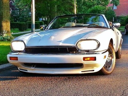 1996 jaguar xjs 4.0 2+2 conv. super clean, gorgeous head turner,well maintained