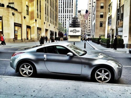 *****nissan 350z touring*****  6 speed/power everything and leather seats