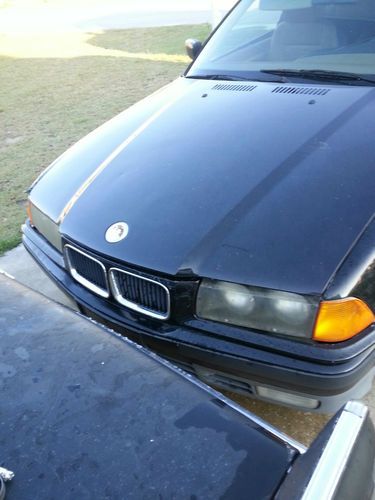 1994 bmw 318 is
