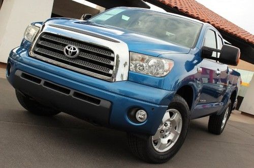2008 toyota tundra limited dbl. cab 4x4 trd 5.7l. clean in/out. clean carfax.