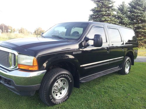 2000 black  ford excurison 4x4 xlt leather... low miles