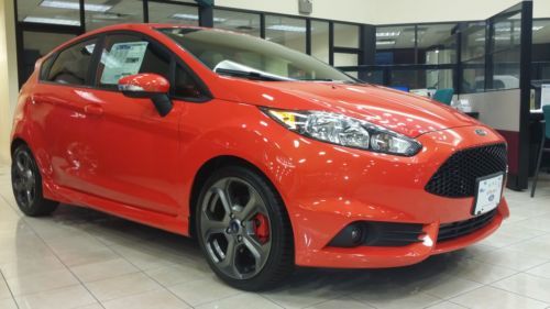 2014 ford fiesta st, 5 dr hatch, new!