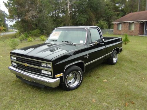 1985 chevy 1/2 ton shortbed,restored,no rust,406 stroker,850 holley,700r4 trans,