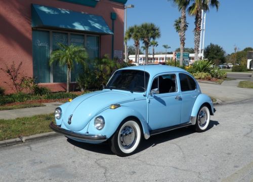 Vw super  beetle, 1600cc engine, 4 speed, chrome wheels, white wall tires