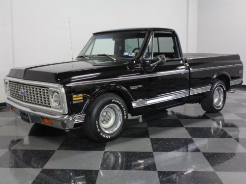 Very clean c-10, great black paint, 350ci, 700r4 trans, a/c, houndstooth bench
