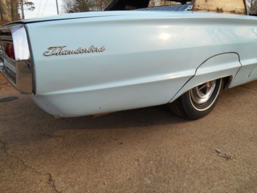 1966 ford thunderbird landau, rebuilt motor, swing away wheel, skirts, spinners