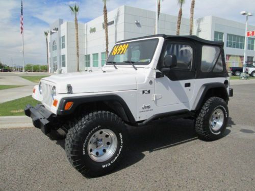 06 4x4 4wd 6-speed manual white miles:67k convertible
