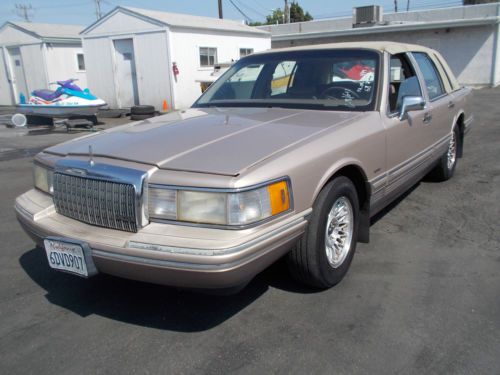 1993 lincoln town car no reserve