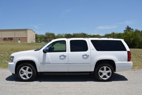 2013 suburban ltz 4x4 light hail damage immaculate priced below wholesale!