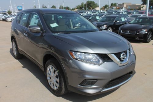 2014 nissan rogue s brand new no reserve!
