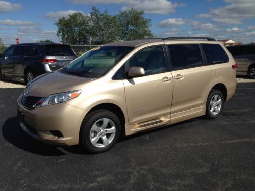 2013 toyota sienna braun rampvan wheelchair accessible handicap conversion van