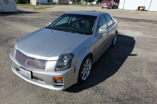 2004 cadillac cts v sedan 4-door 5.7l