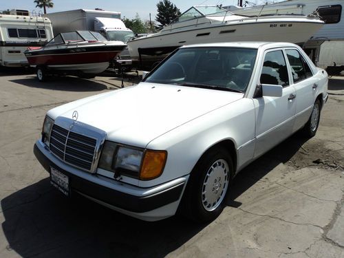 1992 mercedes-benz 300e base sedan 4-door 3.0l, no reserve