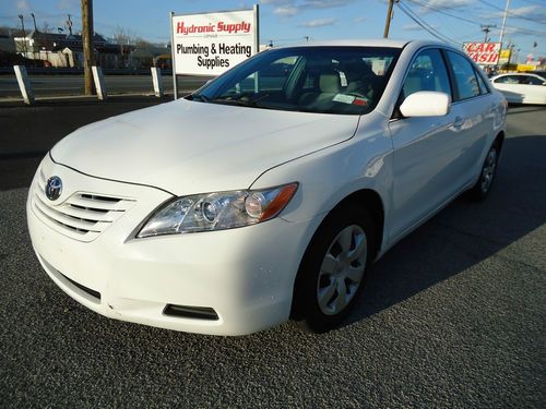 2009 toyota camry sedan 4-door 2.4l runs &amp; drives great flood no reserve !!