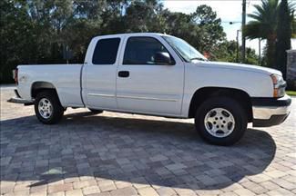2004 chevy 1500 ext cab 4x4-clean carfax-no damage-no rust-florida truck!-clean!