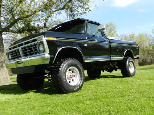 1975 ford f250 ranger highboy 4x4 60+ pictures  must see black\black a\c truck!