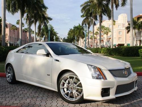 White diamond cts v coupe! 556 supercharged hp! white diamond pearl! loaded!