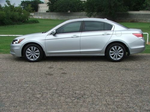 2012 accord ex-l sedan htd leather seats roof 4cyl auto 18k immaculate