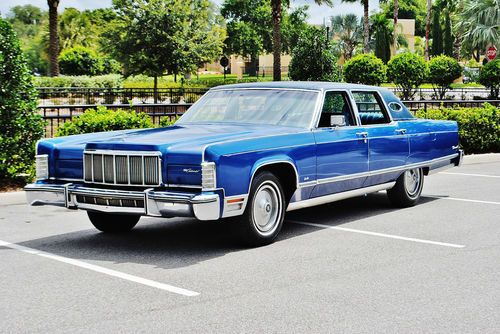 Absolutley mint 1976 lincoln continental 4dr leather truly as nice as they come