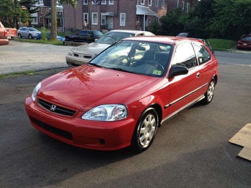 Sell Used 1999 Honda Civic Dx Hatchback 3 Door 1 6l In Morton