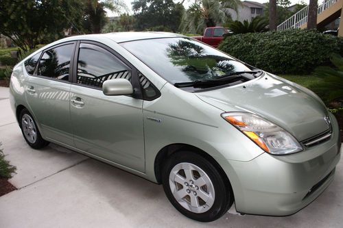 2007 toyota prius base hybrid - one owner - clean carfax - no reserve!!!!