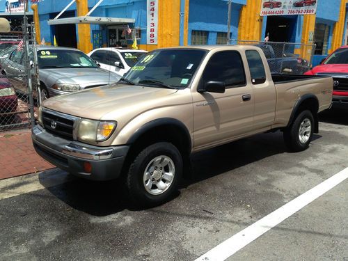 Sell used 1998 Toyota Tacoma DLX Extended Cab Pickup 2 ... Sell used 1998 Toyota Tacoma DLX Extended Cab Pickup 2 ...