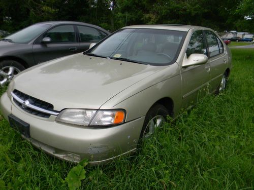Gold Nissan Altima >> Sell used '98 Nissan Altima GLE ~ Sold 'As Is in Marion ... Gold Nissan Altima >> Sell used '98 Nissan Altima GLE ~ Sold 'As Is in Marion ...